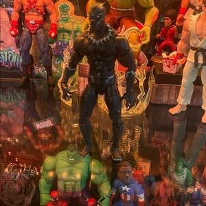 Marvel Black Panther Collectible Figure